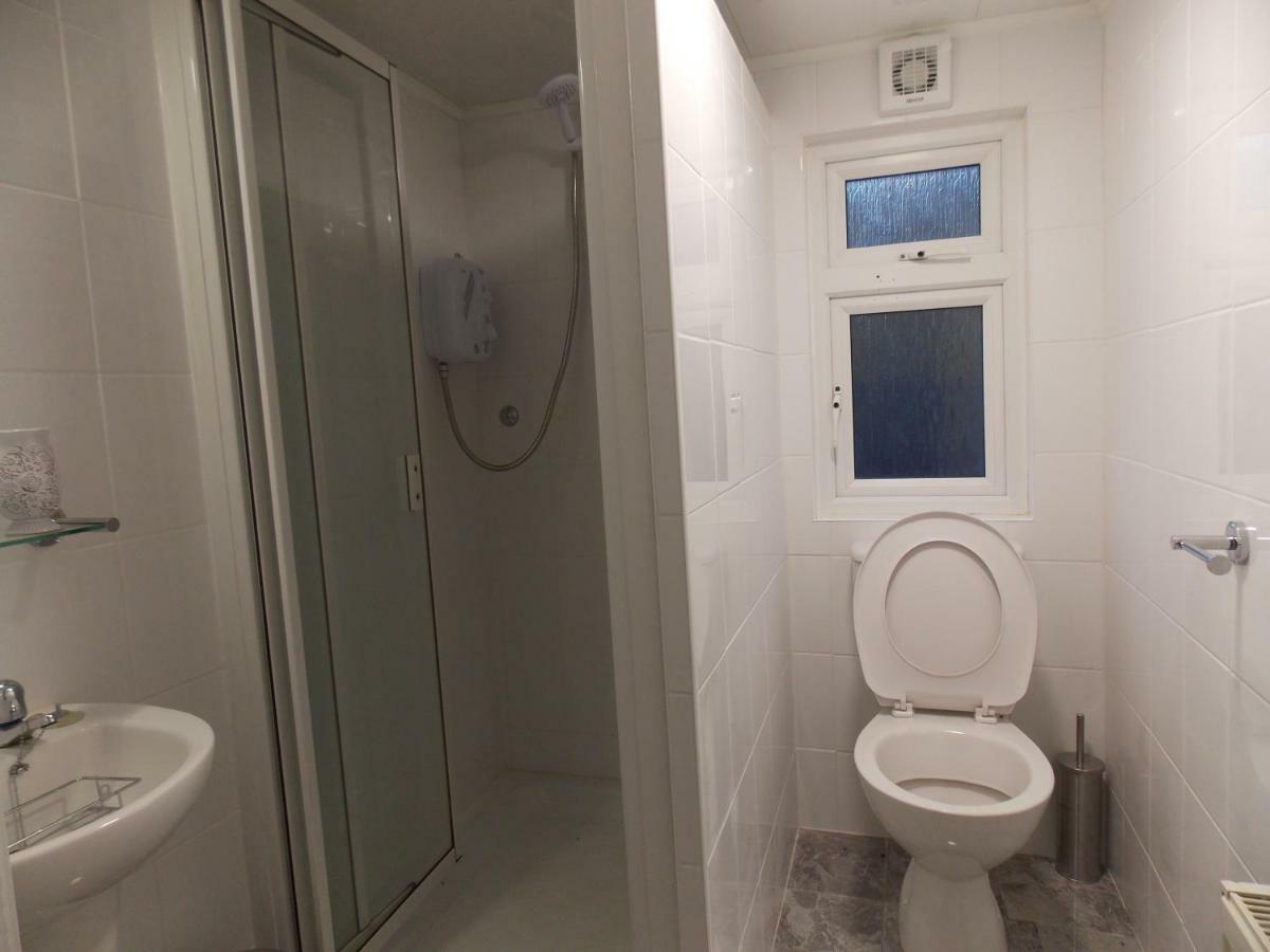 The Cabins Hotel Kirikee Luaran gambar